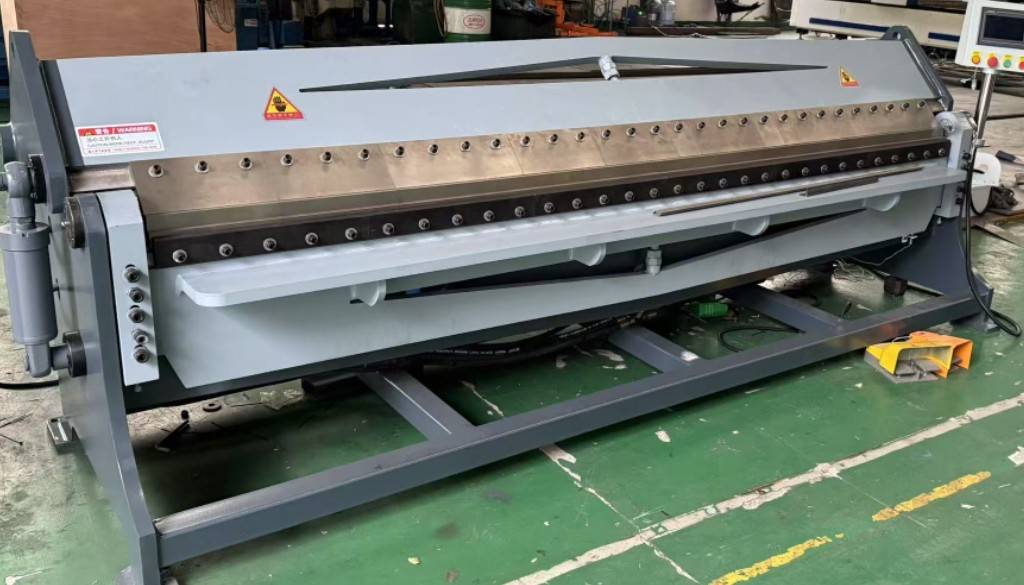 重型油壓翻折床機